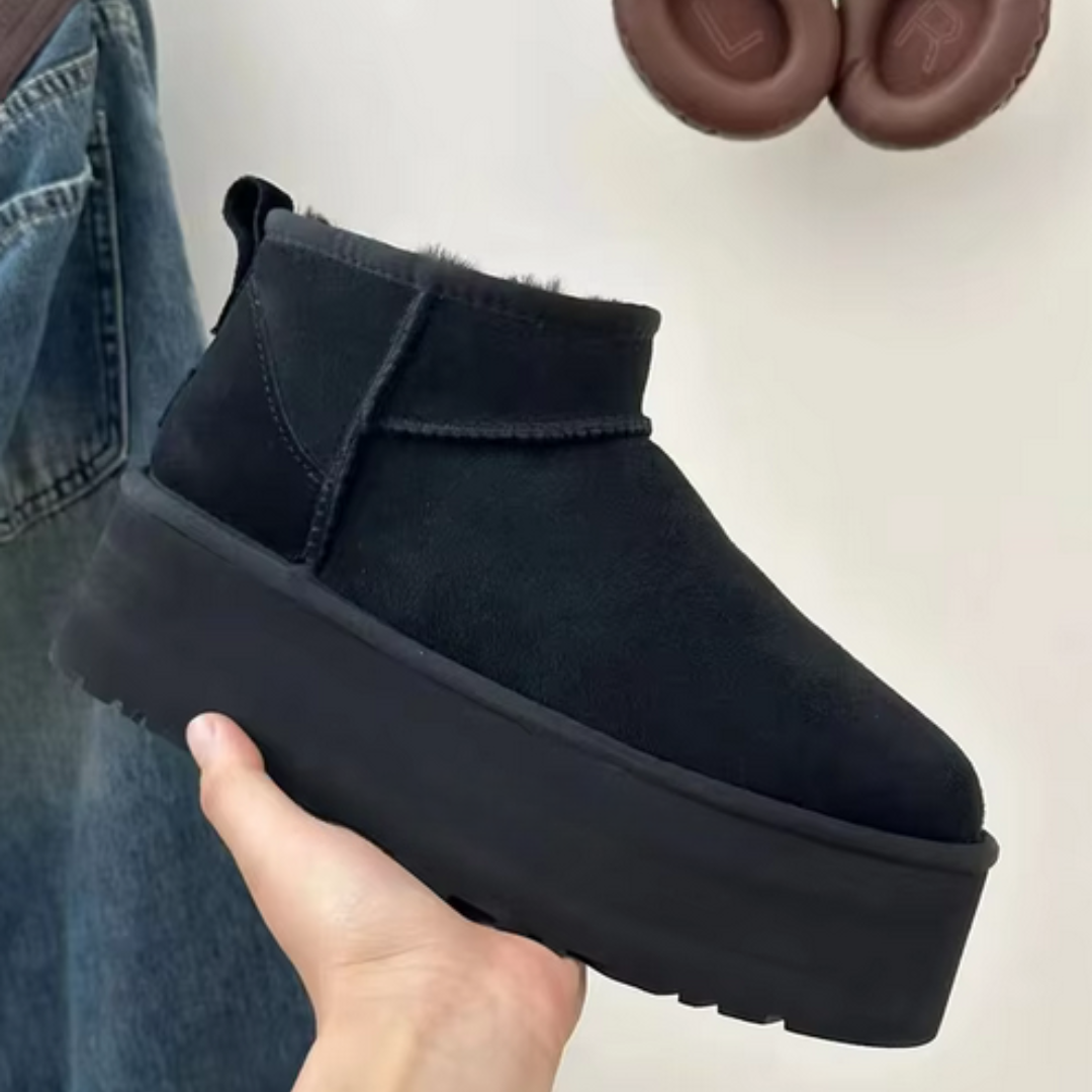 疲れを感じさせない快適でスタイリッシュなブーツ